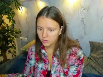KarolineNeuer – webcam model profile photo Image 13