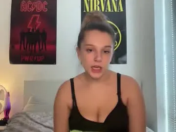 emilyxhott – webcam model profile photo Image 15