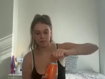 emilyxhott – webcam model profile photo Image 17