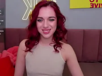 DollyTall – webcam model profile photo Image 16