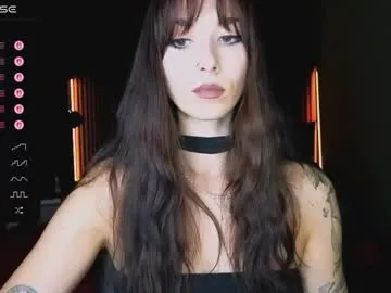 emma4xxx – webcam model profile photo Image 10