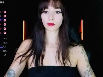 emma4xxx – webcam model profile photo Image 3