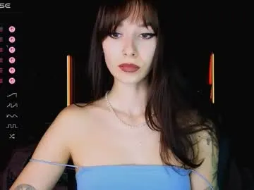emma4xxx – webcam model profile photo Image 6