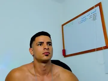 MayaRouse – webcam model profile photo Image 11