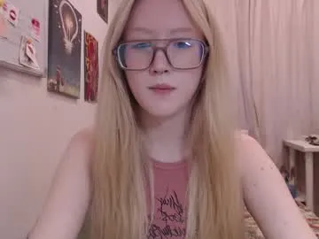 lilian_starfire – webcam model profile photo Image 4