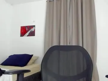 emiliacouple – webcam model profile photo Image 15