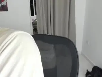 emiliacouple – webcam model profile photo Image 7