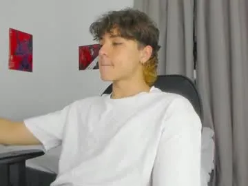 emiliacouple – webcam model profile photo Image 9