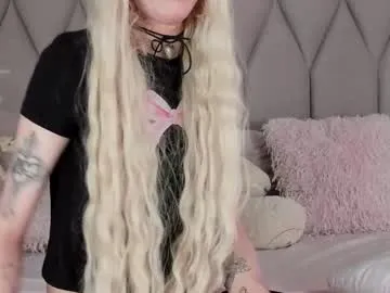 Sssonya – webcam model profile photo Image 4