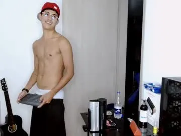 Tatoo_girl – webcam model profile photo Image 11