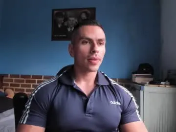 mon1_day – webcam model profile photo Image 4