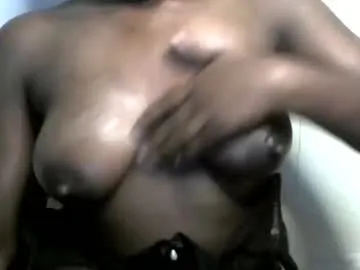 Sexy-Milla – webcam model profile photo Image 11