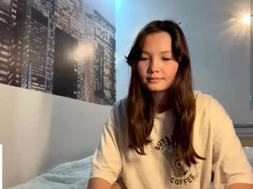 Yui-Ch06 – webcam model profile photo Image 14