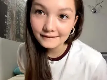 Yui-Ch06 – webcam model profile photo Image 2