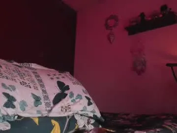 manussa69 – webcam model profile photo Image 3