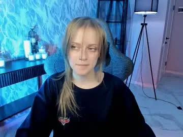 Kristyqueen – webcam model profile photo Image 10