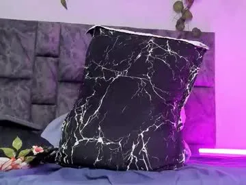 Kissing_Couple – webcam model profile photo Image 6