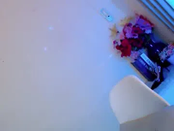 Starling_Zara – webcam model profile photo Image 10