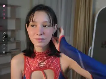 HoneyRay – webcam model profile photo Image 8