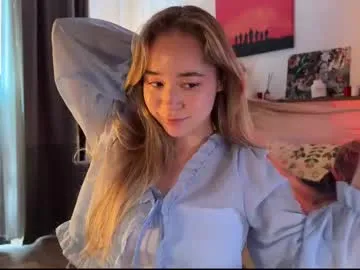 Alirawrz – webcam model profile photo Image 9