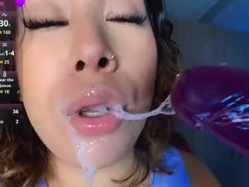 leahtemptation Image 11