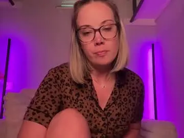 leanneluxecouple Image 10