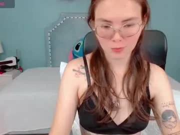 rowenahallman – webcam model profile photo Image 10