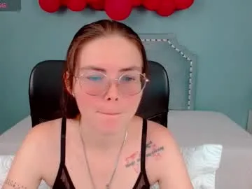 rowenahallman – webcam model profile photo Image 5