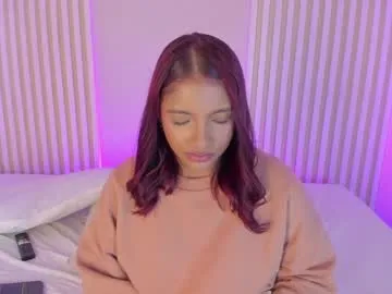 fox-yiyi – webcam model profile photo Image 12