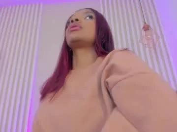 fox-yiyi – webcam model profile photo Image 15