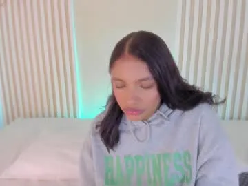 fox-yiyi – webcam model profile photo Image 18