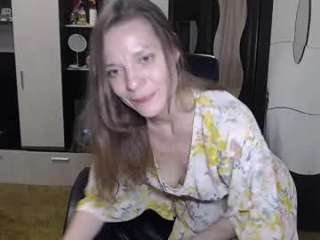 DoriDeluxe66 – webcam model profile photo Image 8