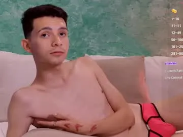 VixenCapri – webcam model profile photo Image 2