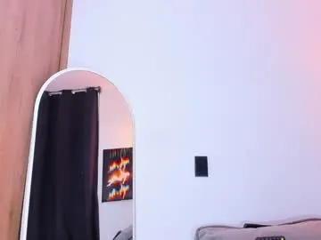 Laceyvipx – webcam model profile photo Image 3