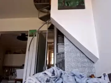 mon1_day – webcam model profile photo Image 4