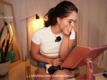 madisonlara Image 13