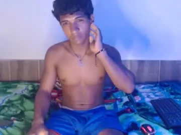 FroggyAnna – webcam model profile photo Image 3