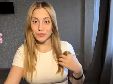 Love_Queen11 – webcam model profile photo Image 10