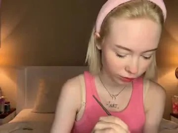 Soffy_pink – webcam model profile photo Image 10