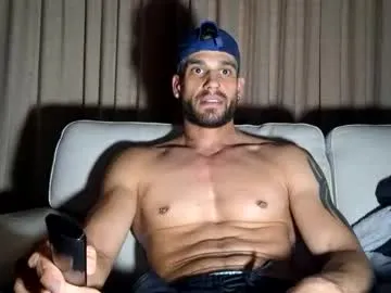 PumaShyXD – webcam model profile photo Image 9