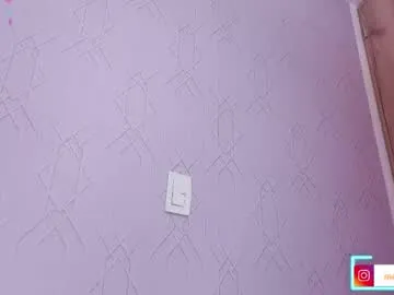 pussy_boom4u – webcam model profile photo Image 7