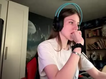 RomanticCouple432 – webcam model profile photo Image 3