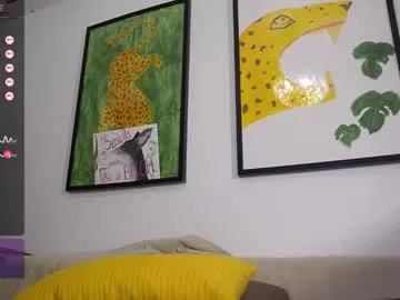 TastyTiffy – webcam model profile photo Image 8