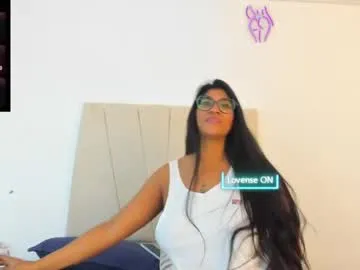 emma4xxx – webcam model profile photo Image 19