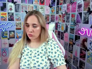Foxy_Bite – webcam model profile photo Image 10