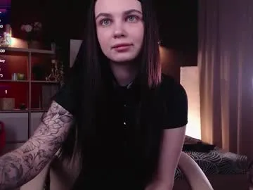 leahdenver – webcam model profile photo Image 12