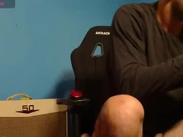 thanusi_2 – webcam model profile photo Image 5