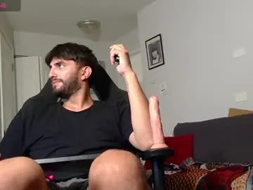 thanusi_2 – webcam model profile photo Image 8