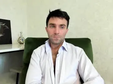 GG-BONG1 – webcam model profile photo Image 4