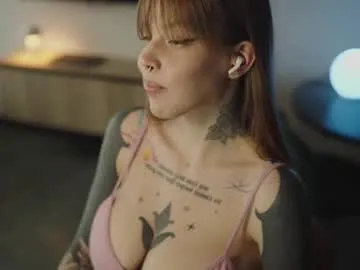 mileeena Image 6